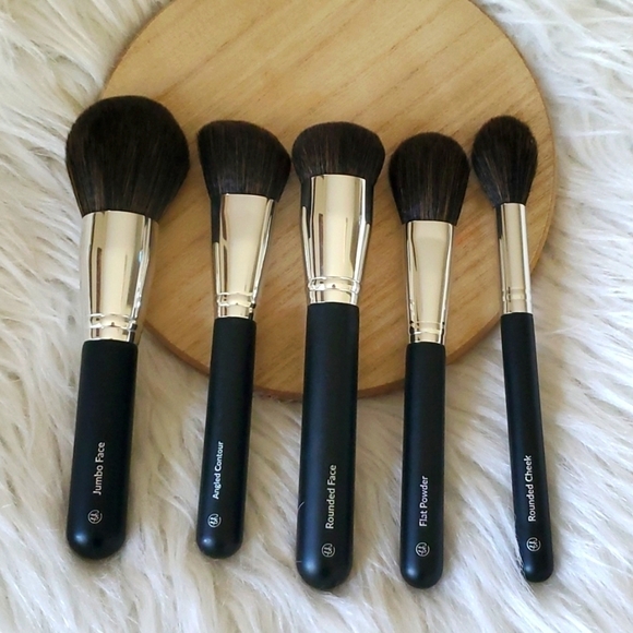 BH Cosmetics Face Essentials Makeup Brushes - Picture 1 of 5